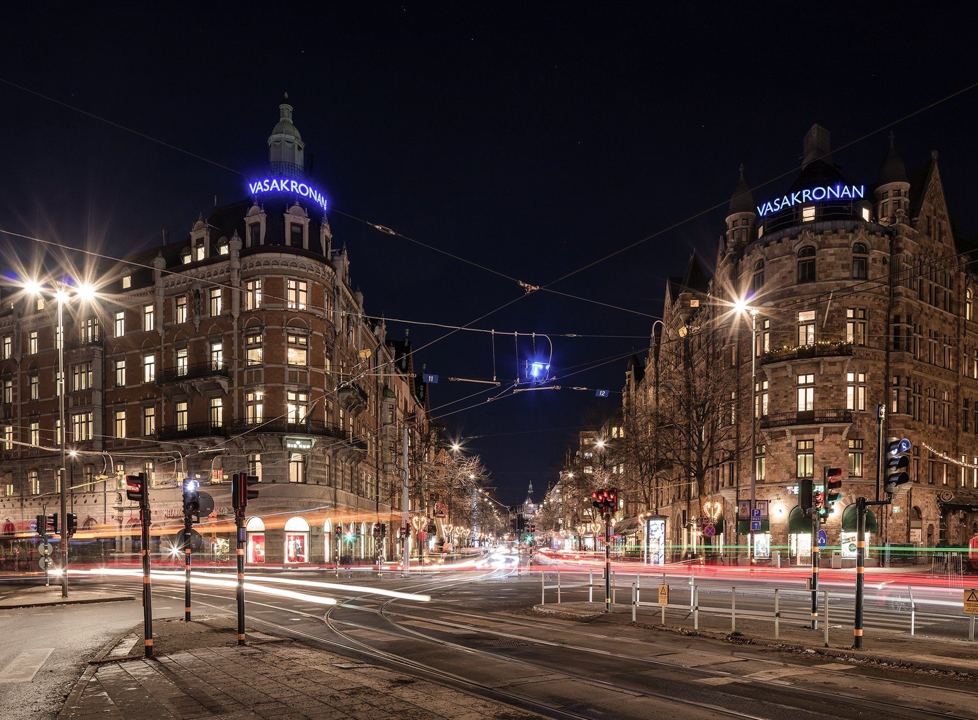 The streets and squares of Sweden: Birger Jarlsgatan – Watching the Swedes